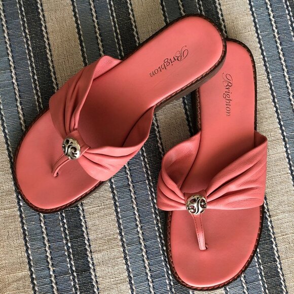 Brighton Thong Style Slip On Sandals Silver Plated Metal Embellishment Pink Sz 7 - Picture 1 of 11